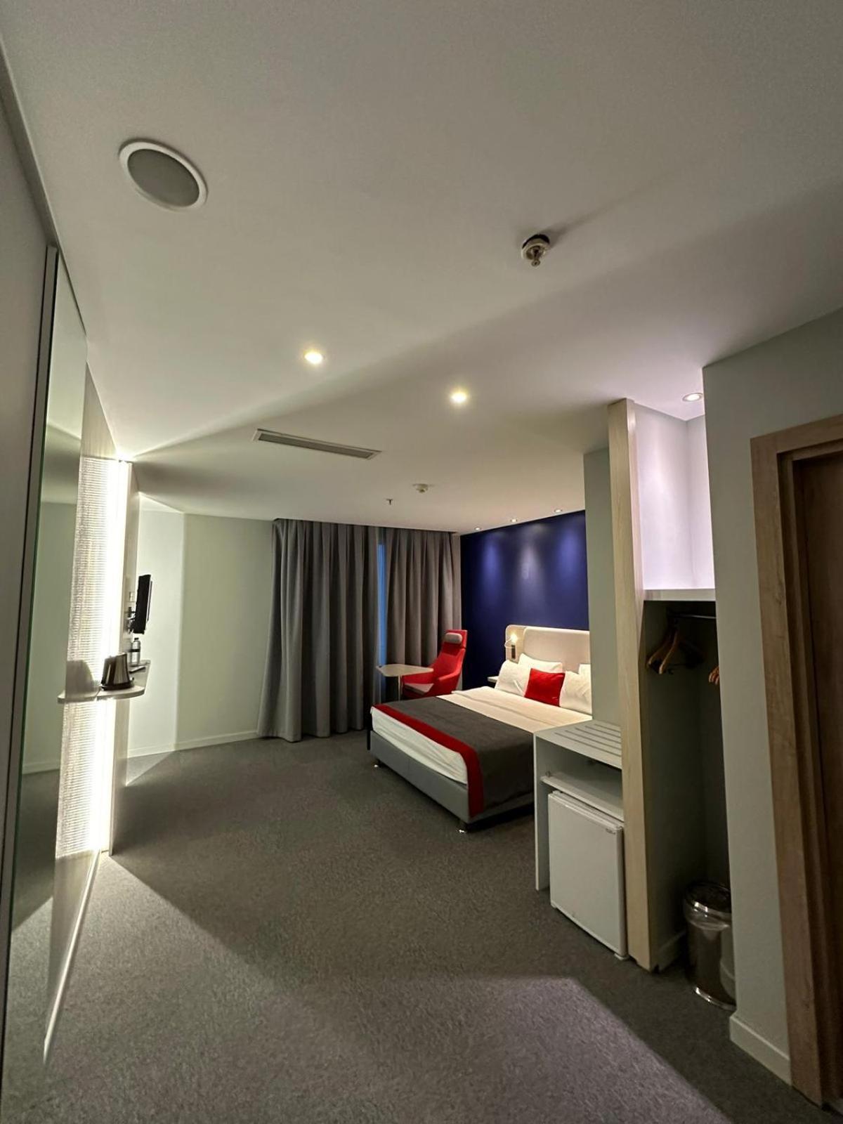 Holiday Inn Express Istanbul-Altunizade By Ihg Extérieur photo