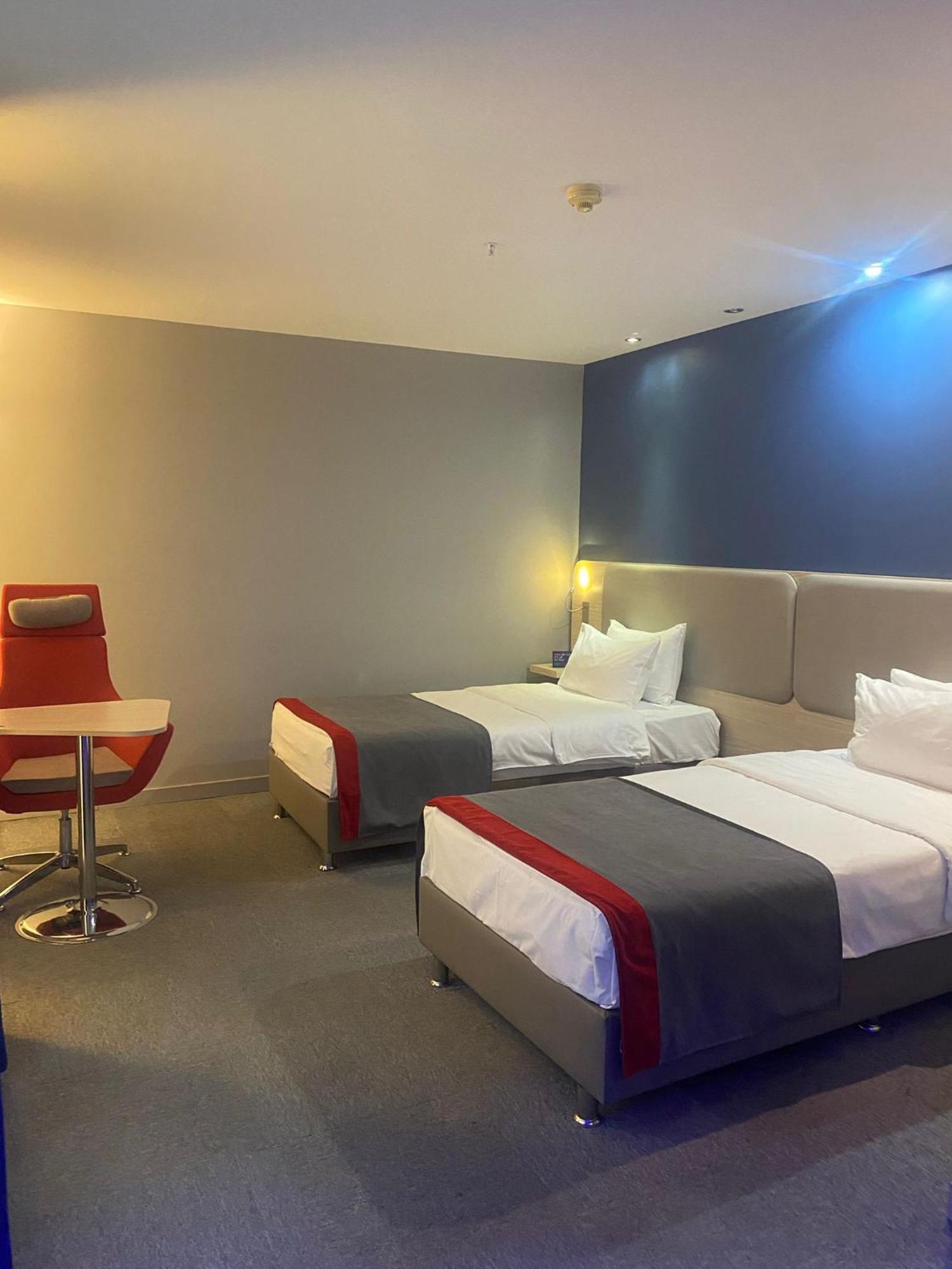 Holiday Inn Express Istanbul-Altunizade By Ihg Extérieur photo