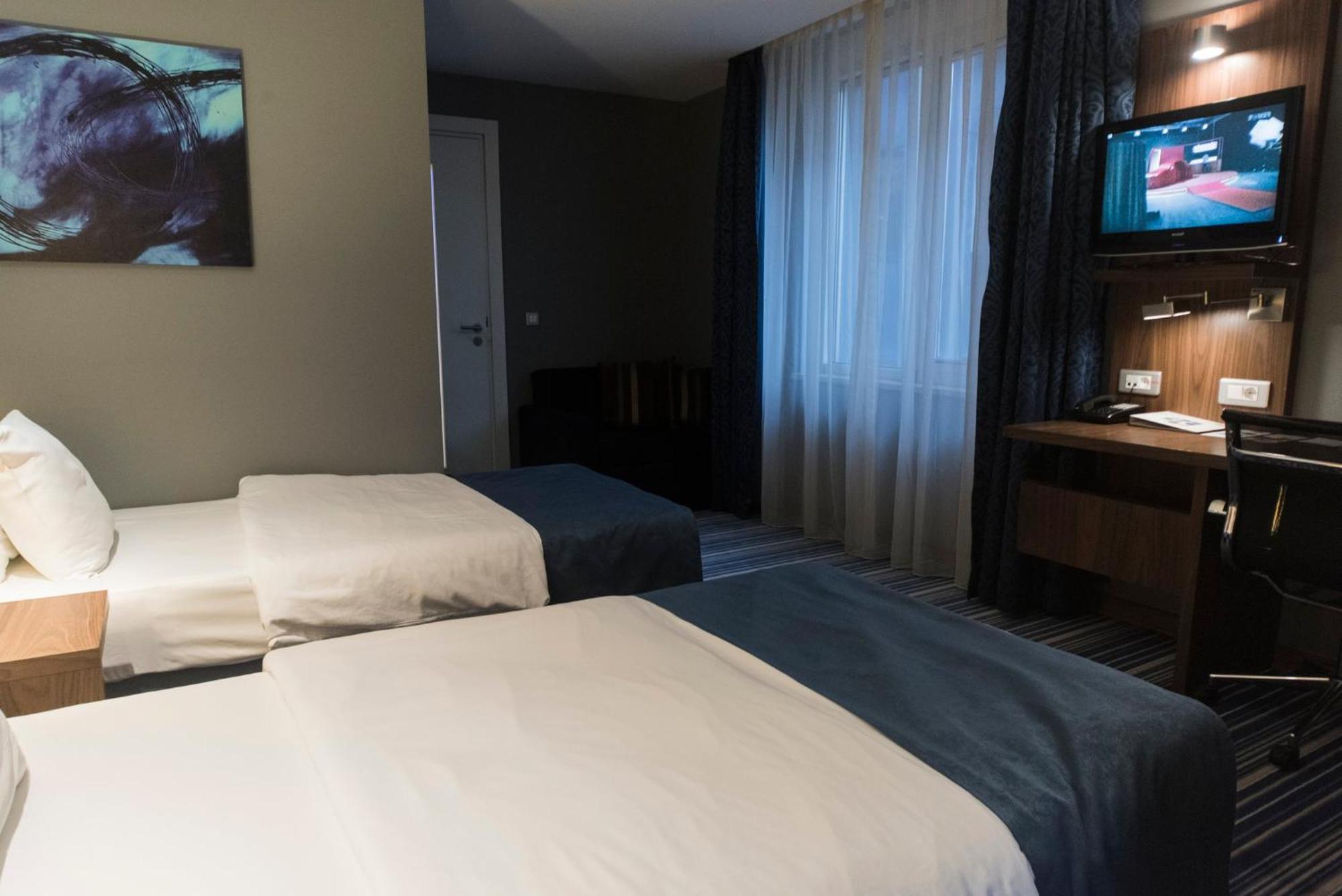 Holiday Inn Express Istanbul-Altunizade By Ihg Extérieur photo