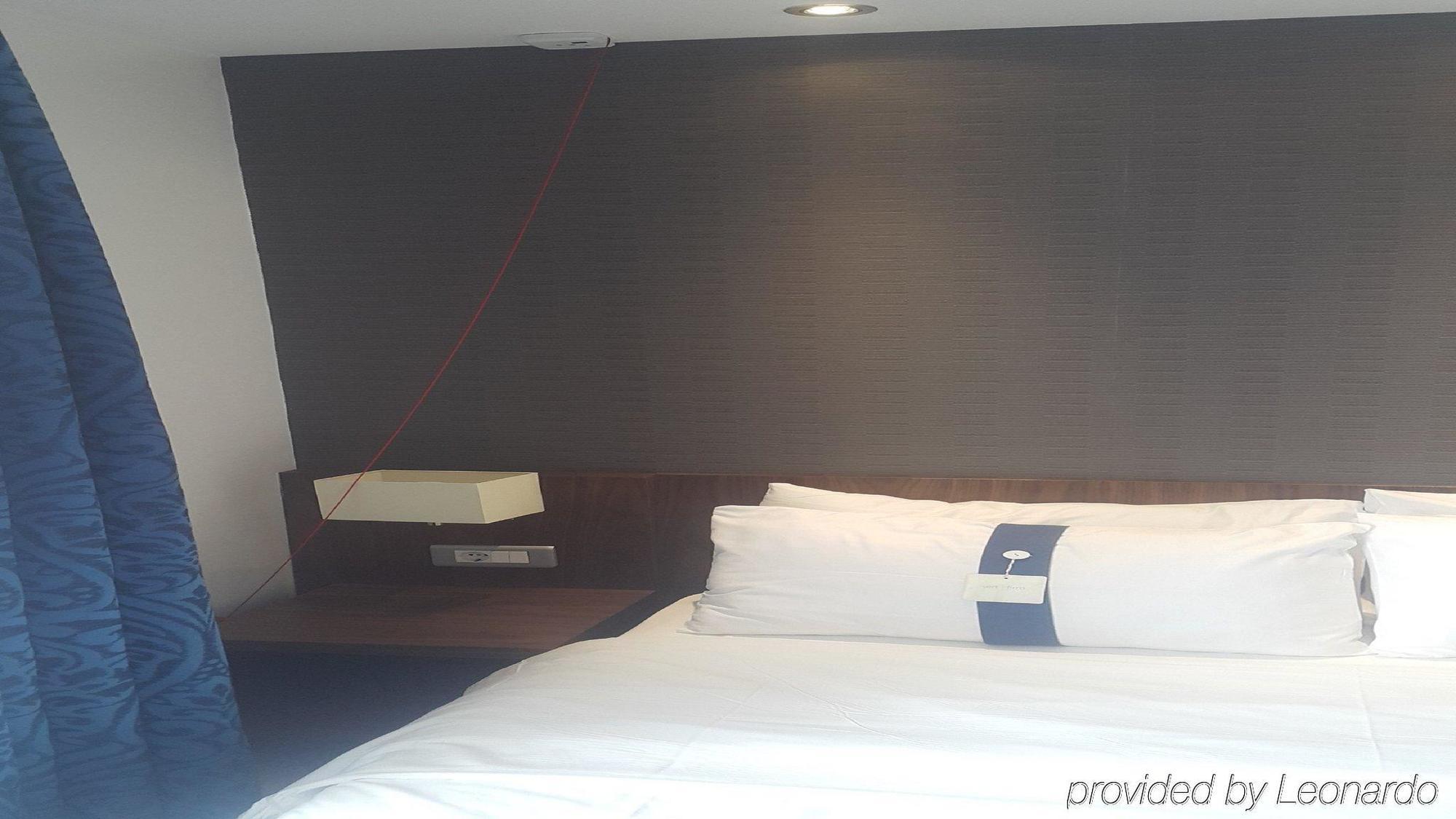 Holiday Inn Express Istanbul-Altunizade By Ihg Extérieur photo