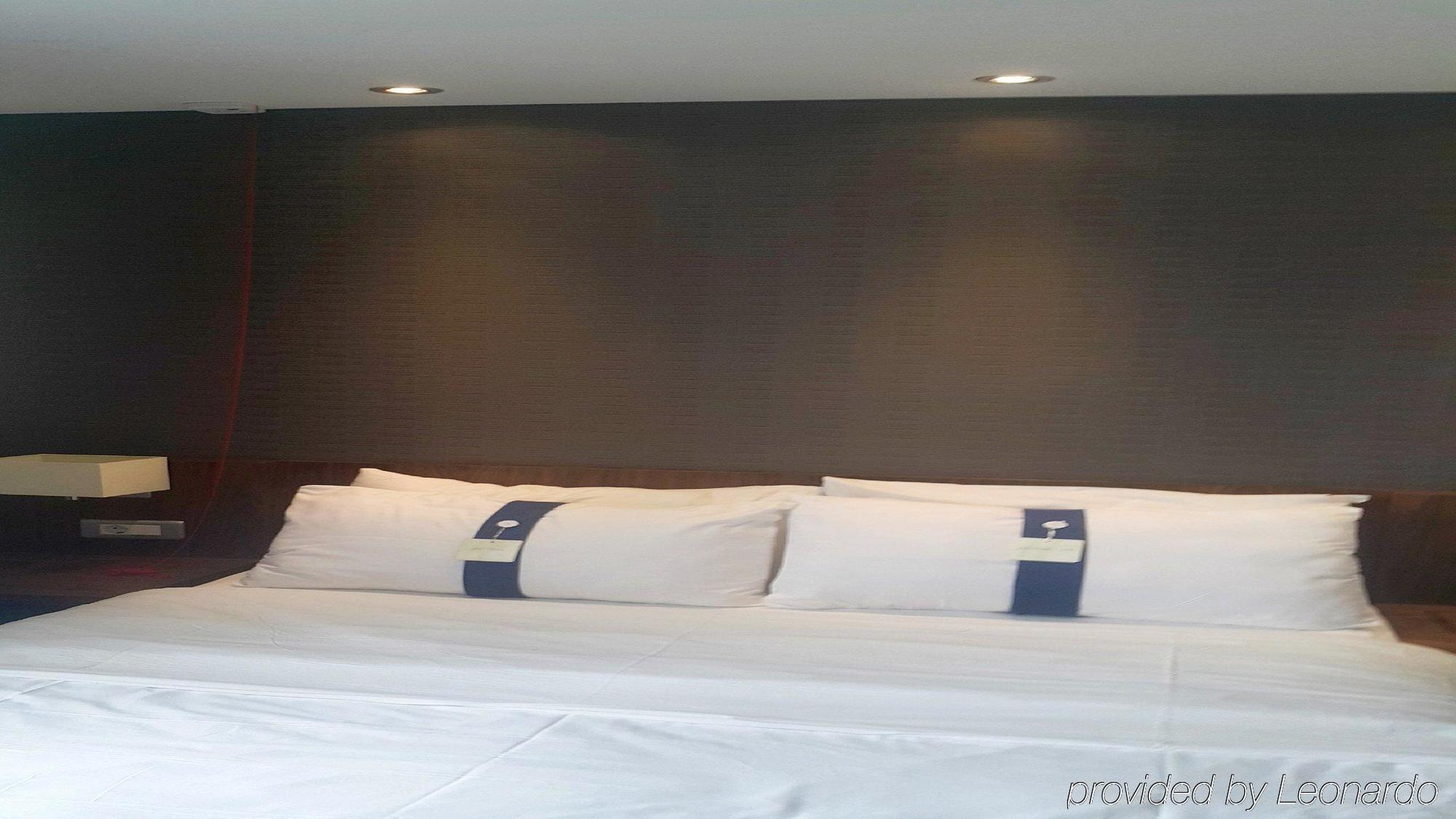 Holiday Inn Express Istanbul-Altunizade By Ihg Extérieur photo